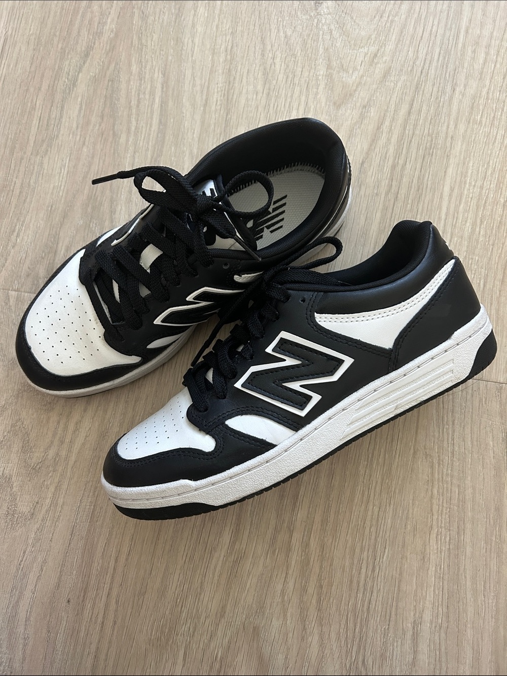 New Balance Black/White Classic Low-Top Sneakers